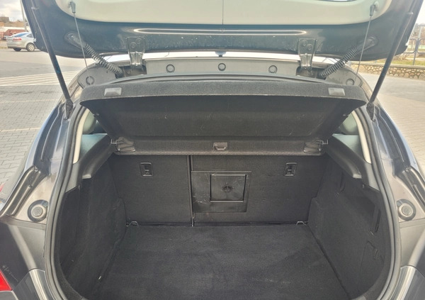 Opel Astra cena 28900 przebieg: 173500, rok produkcji 2013 z Działdowo małe 106